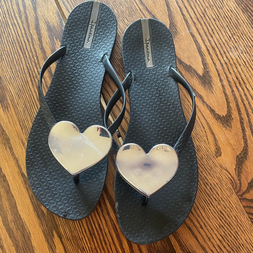 Ipanema Black and Silver Heart Women's Sandals